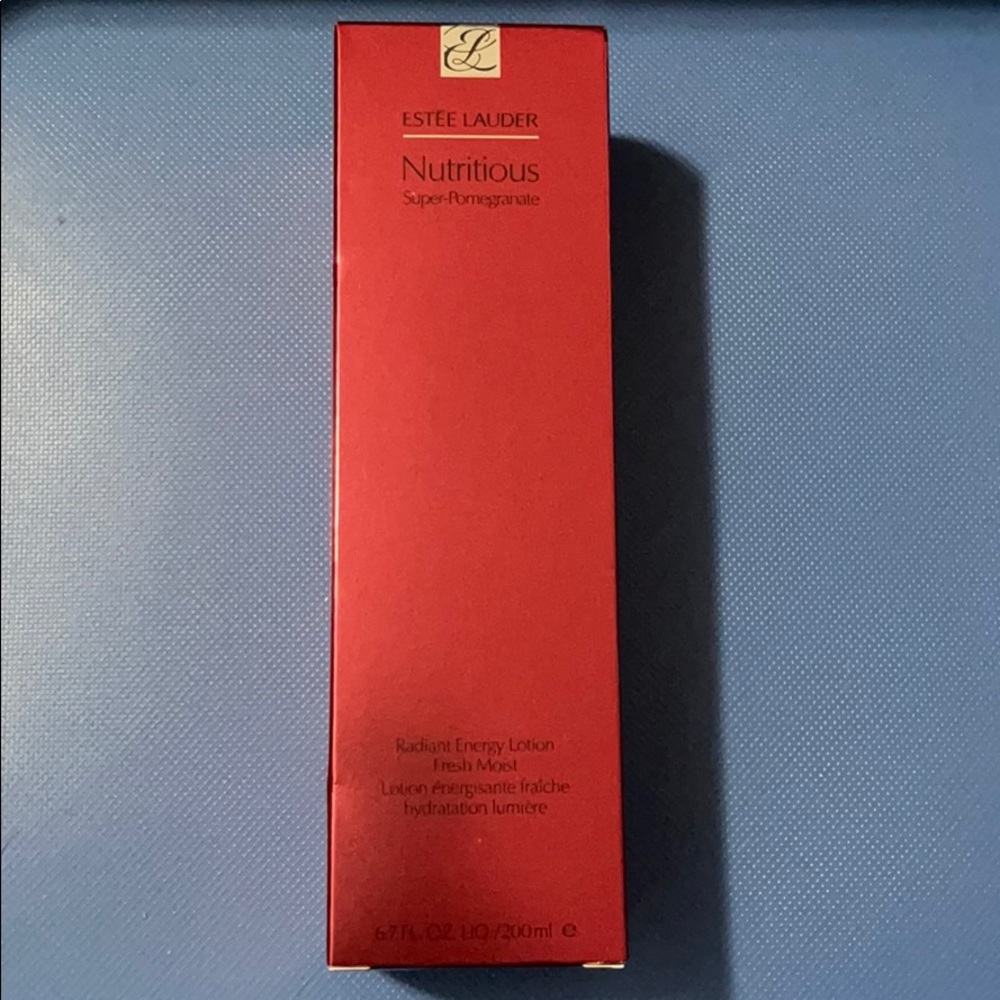 Nutritious Super-Pomegranate - Estée Lauder